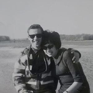 Meet your Posher, Roxanne